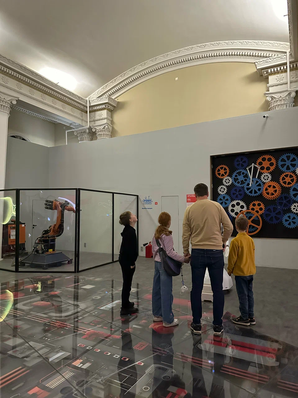 Фото Робостанция Павильон №2 ВДНХ - развлечение в Москве | Досугатор